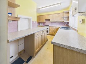KITCHEN- click for photo gallery